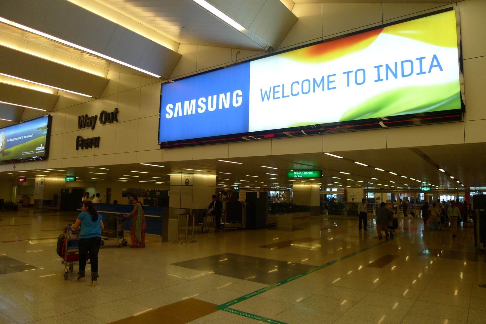welcome-to-India-at-Indira-Gandhi-International-Airport